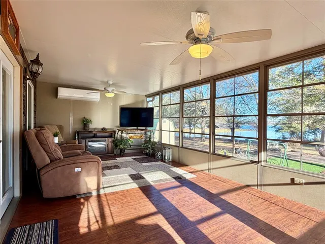 $650,000 | 22557 Waterview Circle, Flint, TX 75762