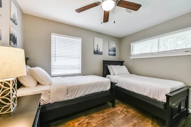 $2,150 | 5650 Ludington Drive, Houston, TX 77035