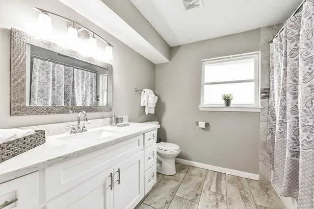 $2,150 | 5650 Ludington Drive, Houston, TX 77035