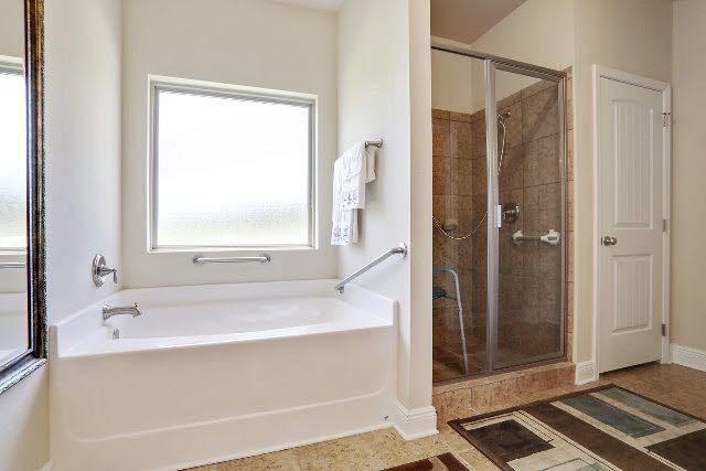 4096 Craigend Loop Gulf Shores, AL 36542 - Photo 19 of 21 Master Bathroom