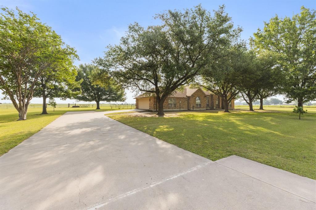 130 Blazek Road Alma, TX 75119 - Photo 3 of 34 a view of a volley ball court