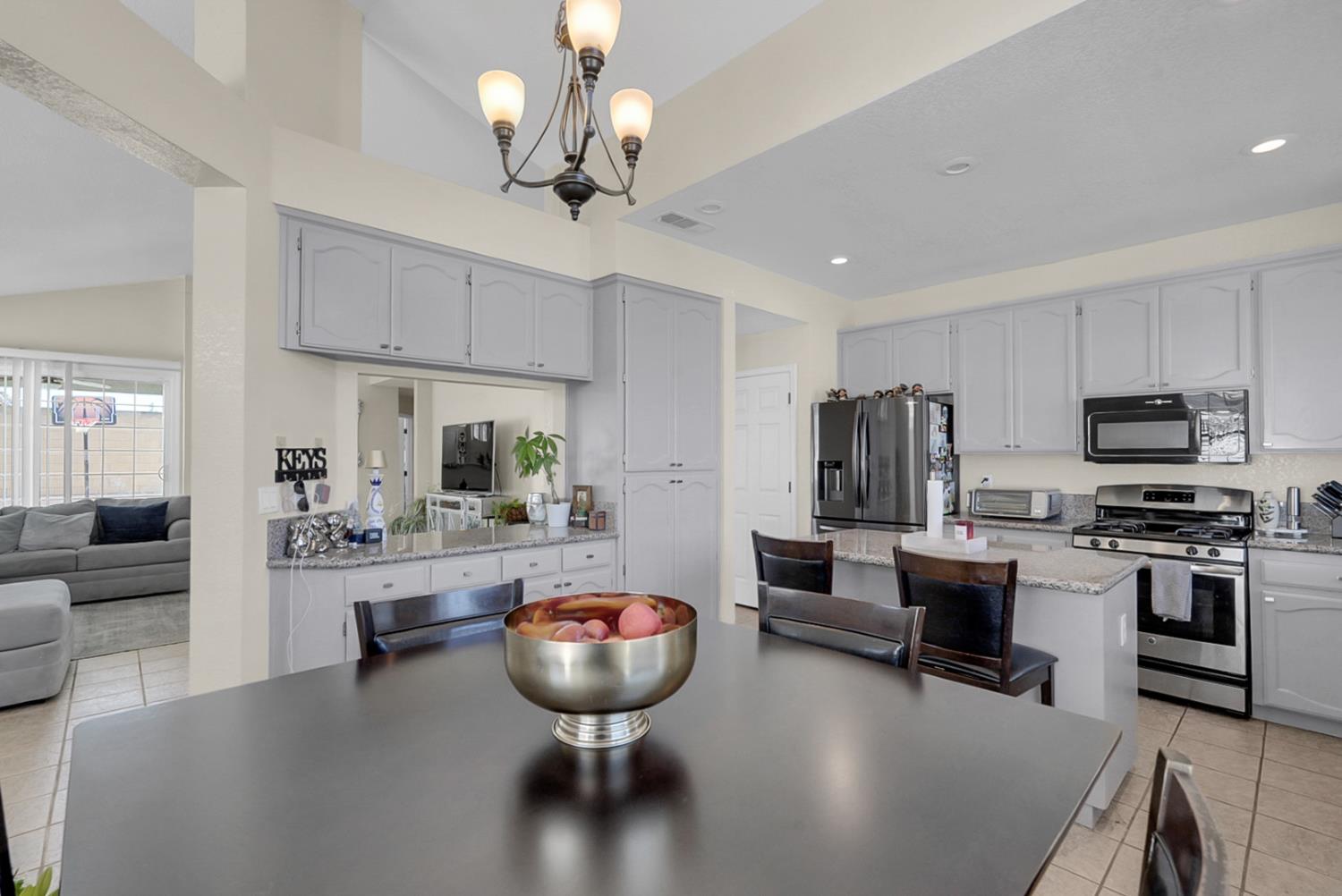628 Mission Ridge Drive Manteca, CA 95337 - Photo 11 of 26
