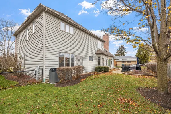 $1,135,000 | 1203 North Burning Bush Lane, Mount Prospect, IL 60056