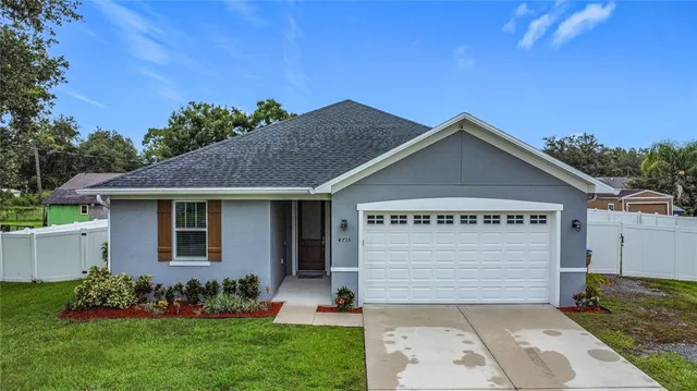 $427,900 | 4715 Sparrow Drive, St. Cloud, FL 34772