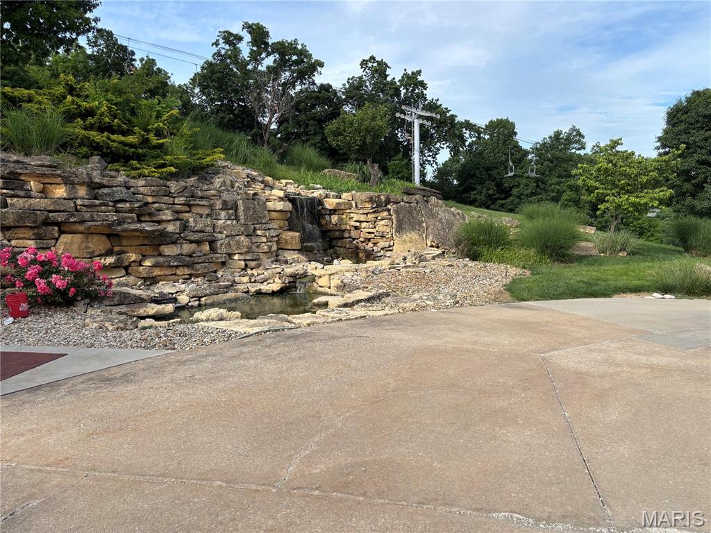 401 Timber Ridge Drive, Unit 18 Grafton, IL 62037 - Photo 25 of 29