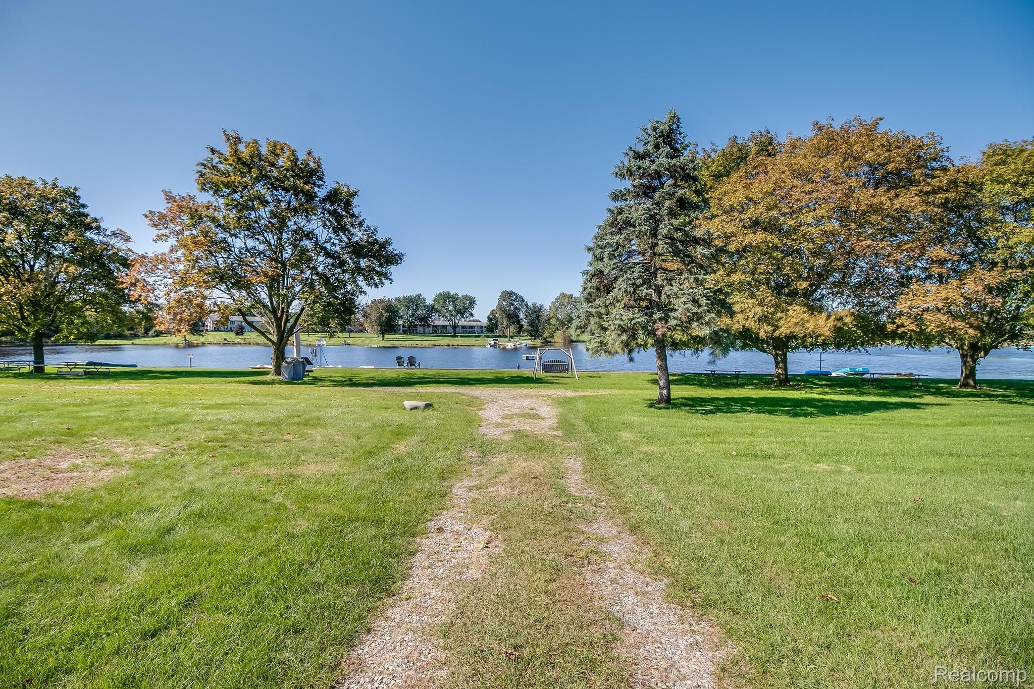 26945 Milford Road, Unit 7 New Hudson, MI 48165 - Photo 25 of 31 IMG_0216.jpg