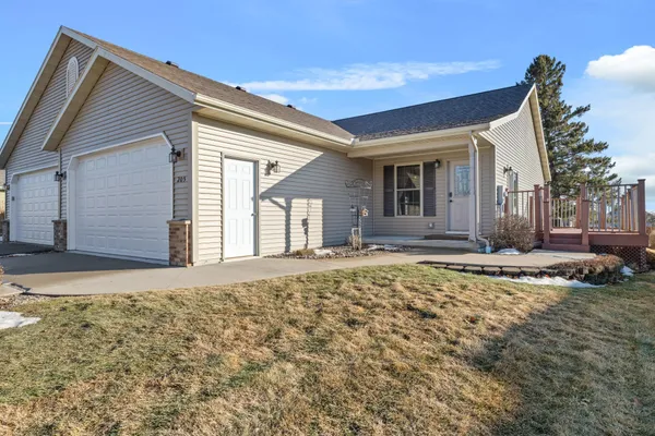 $290,000 | 205 Park Drive, Lewiston, MN 55952