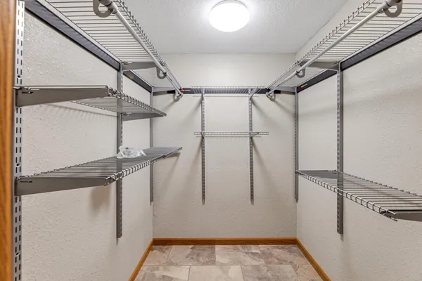 $290,000 | 205 Park Drive, Lewiston, MN 55952