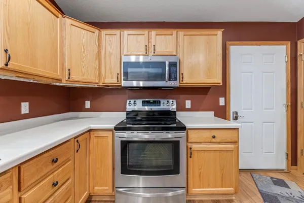 $290,000 | 205 Park Drive, Lewiston, MN 55952