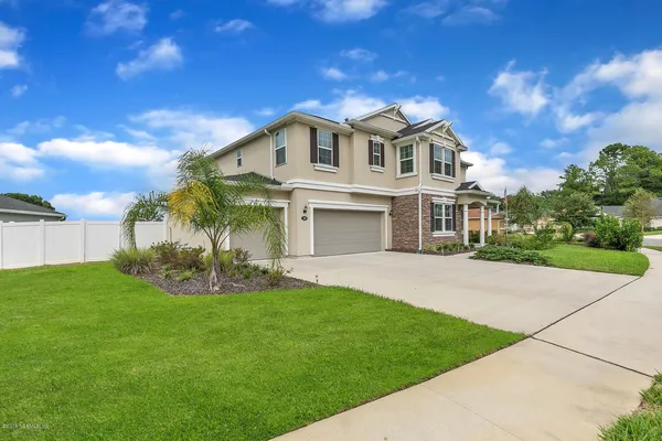 a front view of house with yard
