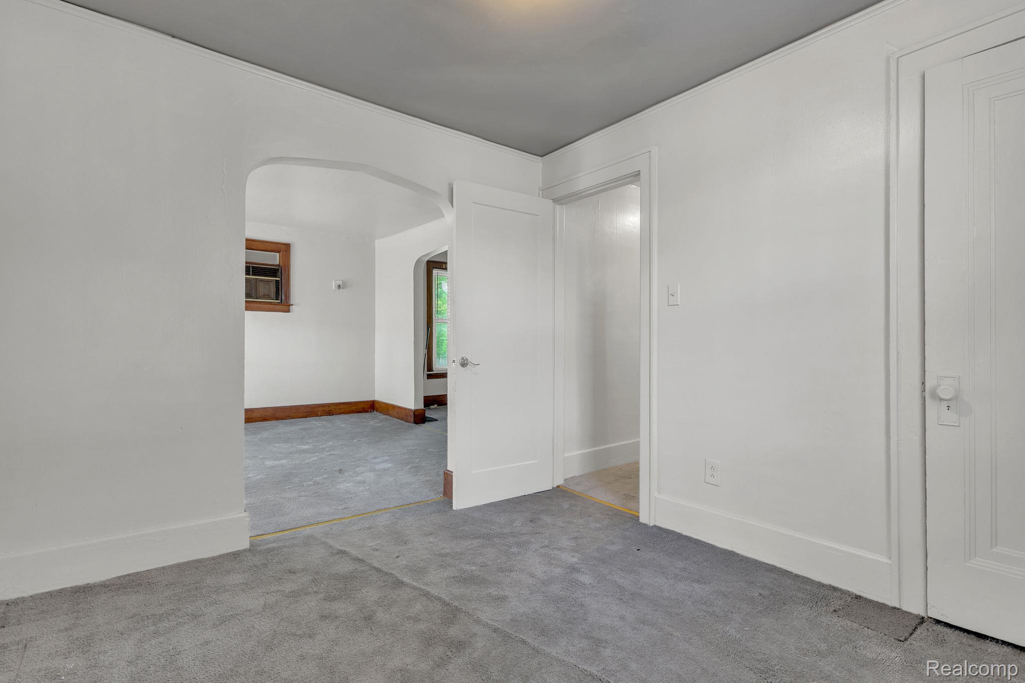 4877 Maynard Street Detroit, MI 48215 - Photo 7 of 41 13-web-or-mls-FZ3A6785.jpg