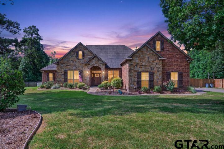 2000 Winding Run Lane Longview, TX 75605 - Photo 4 of 42