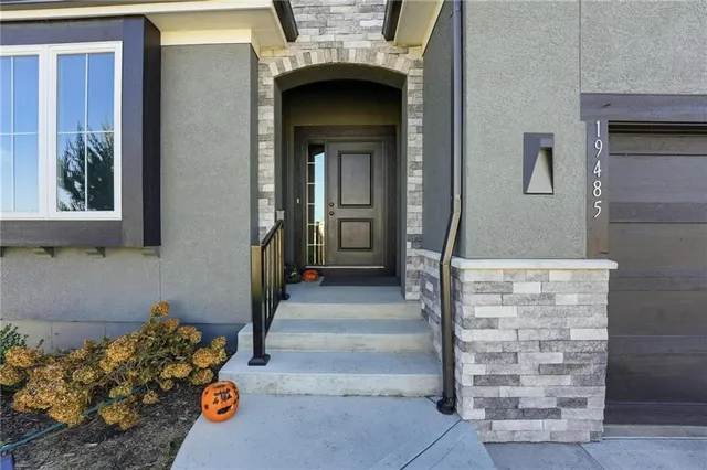 $599,000 | 19485 West 202nd St Spring Hill, Spring Hill, KS 66083