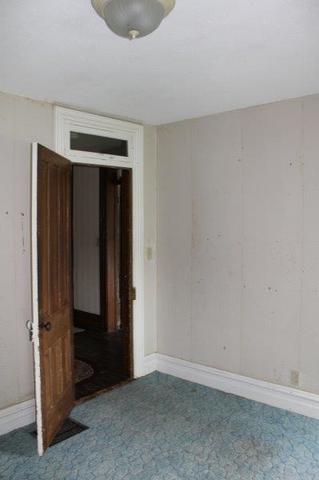 19567 Mathew Road Morrison, IL 61270 - Photo 27 of 62 an empty room with closet