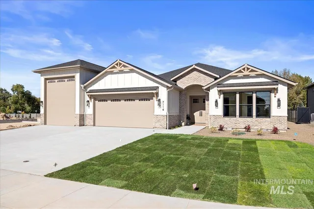 $779,900 | 7114 East Chicken Hawk Loop, Nampa, ID 83686