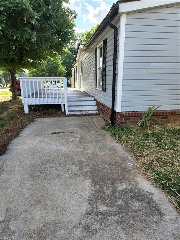 186 Becky Hill Road Lexington, NC 27295 - Photo 9 of 20