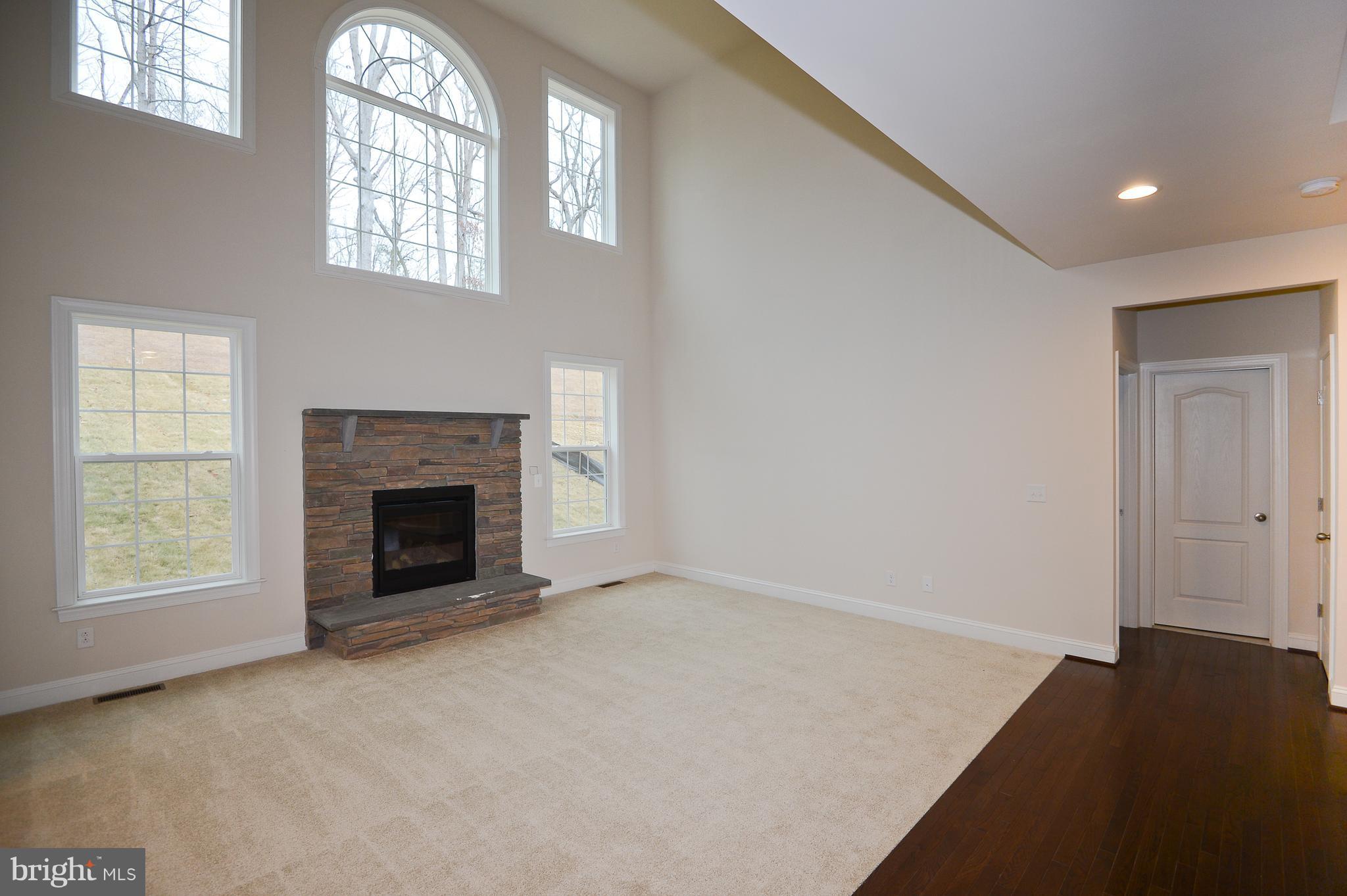 3558 Clinton Ross Court, Unit 4 Triangle, VA 22172 - Photo 12 of 30 Two Story Family Room