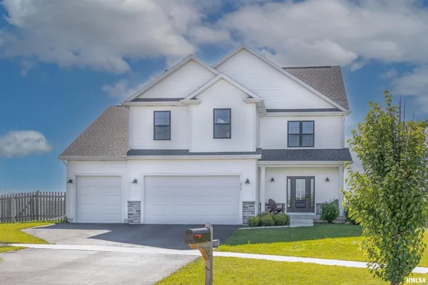 $527,990 | 12 Faiths Way, Bettendorf, IA 52722