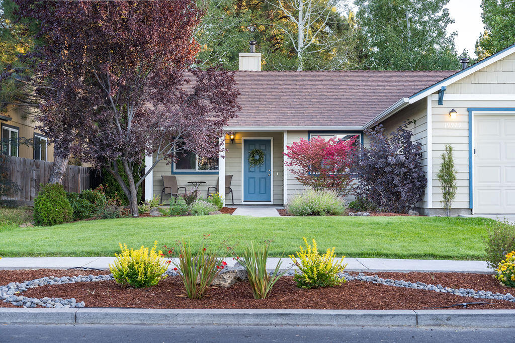 19979 Powers Road Bend, OR 97702 - Photo 1 of 24 Welcome Home