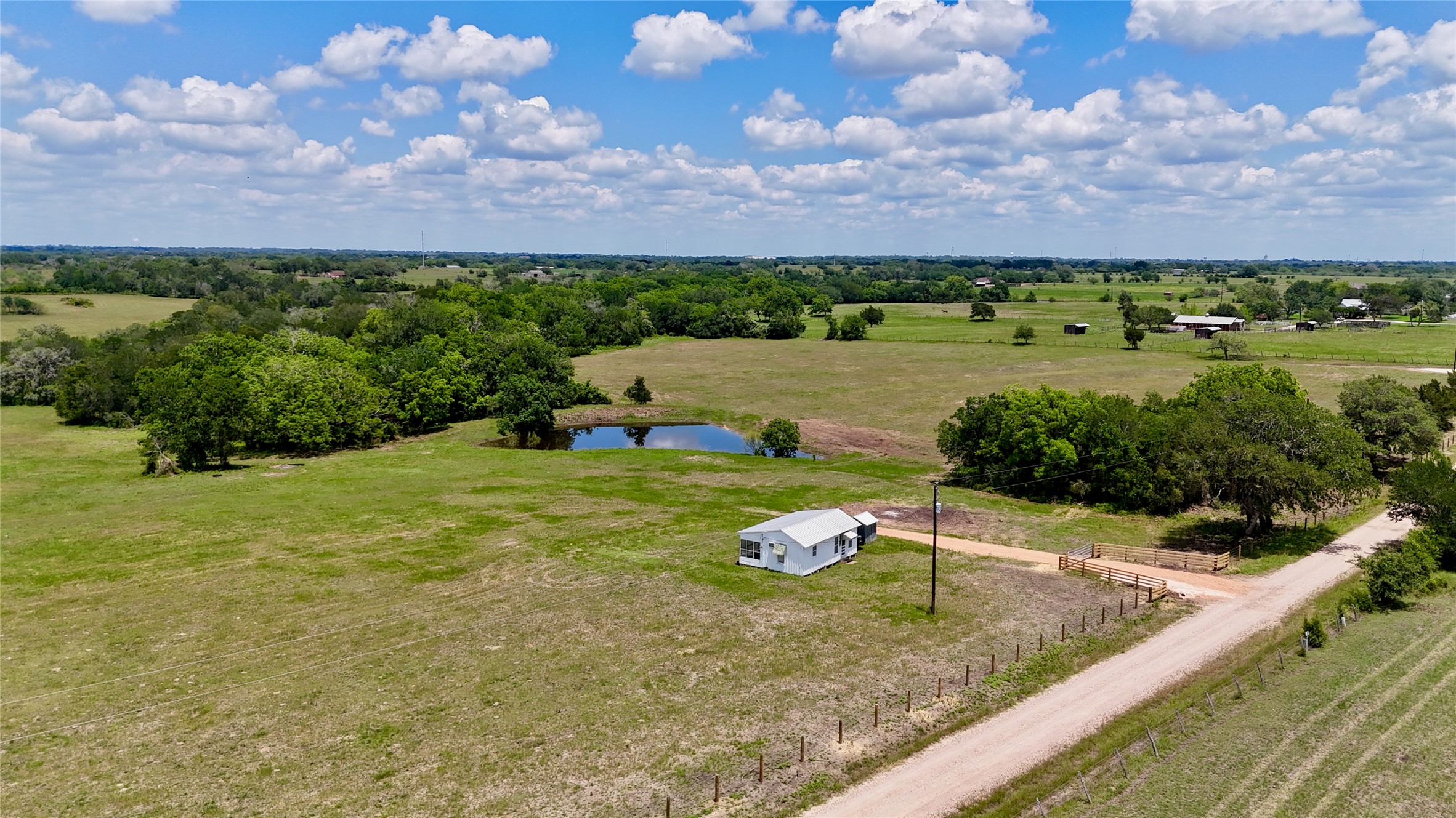 1070 Muehr Road Weimar, TX 78962 - Photo 1 of 40
