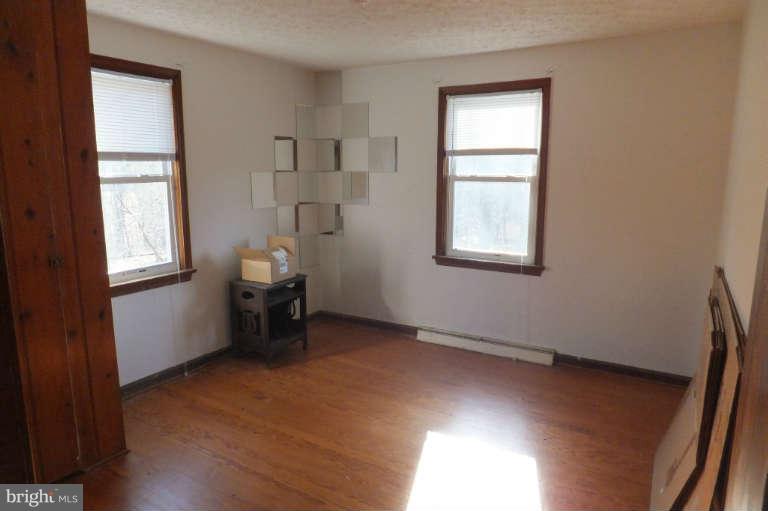 9900 Bellison Road Damascus, MD 20872 - Photo 5 of 30 Bedroom