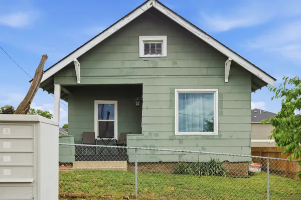 $239,999 | 2830 North Standard Street, Spokane, WA 99207