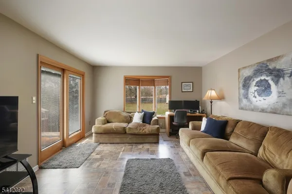 $699,000 | 6 Longfield Drive, Hillsborough, NJ 08844