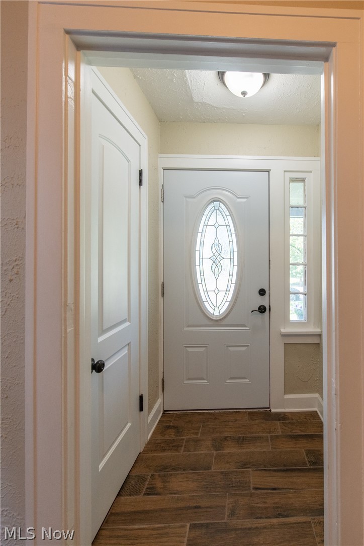 3380 Cedarbrook Road Cleveland, OH 44118 - Photo 4 of 29 Gallery Image 4