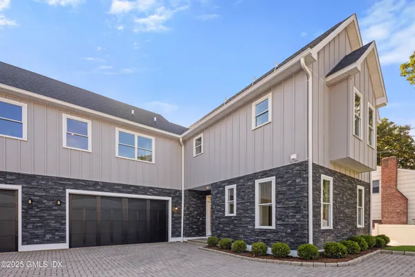 $7,800 | 10 Highland Place, Unit B, Greenwich, CT 06831