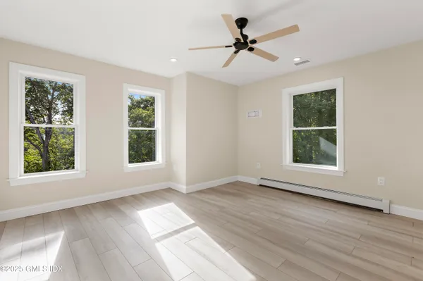 $7,800 | 10 Highland Place, Unit B, Greenwich, CT 06831