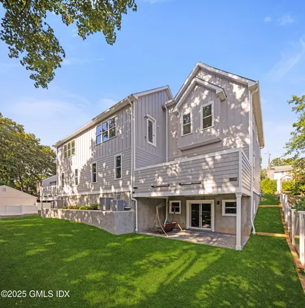 $7,800 | 10 Highland Place, Unit B, Greenwich, CT 06831