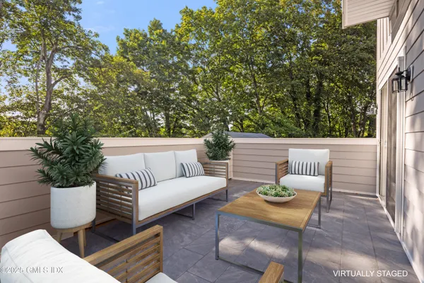 $7,800 | 10 Highland Place, Unit B, Greenwich, CT 06831