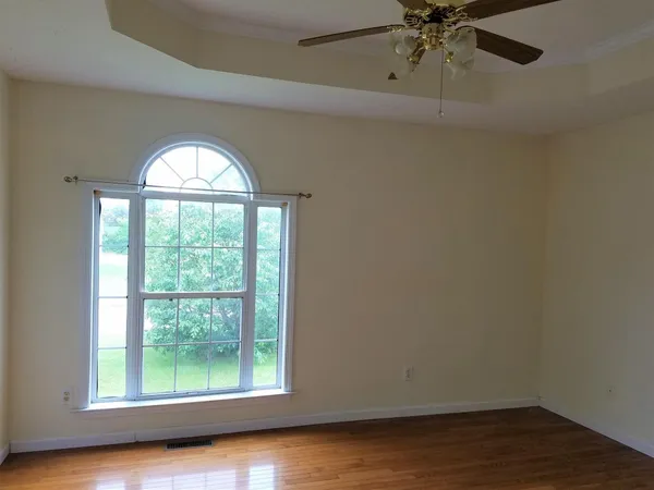 $1,800 | 914 Tal Lane, La Vergne, TN 37086
