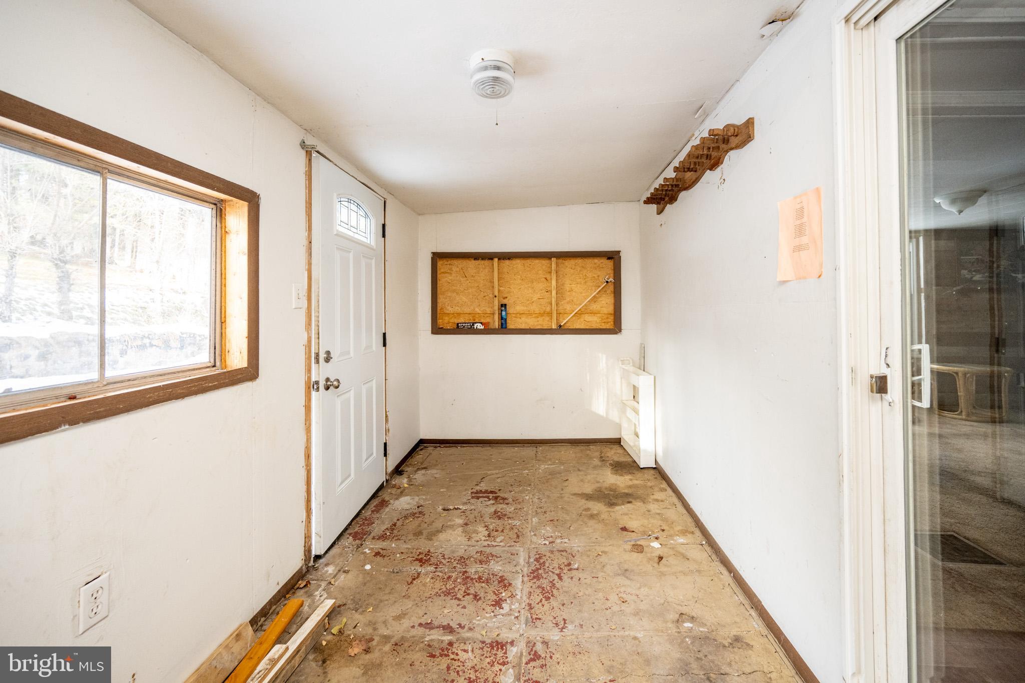 1358 Crellin Underwood Road Oakland, MD 21550 - Photo 10 of 38
