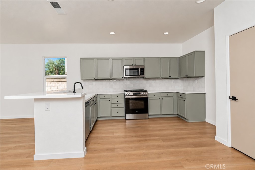 11799 Rockingham Court Rancho Cucamonga, CA 91730 - Photo 13 of 54 Gallery Image 13