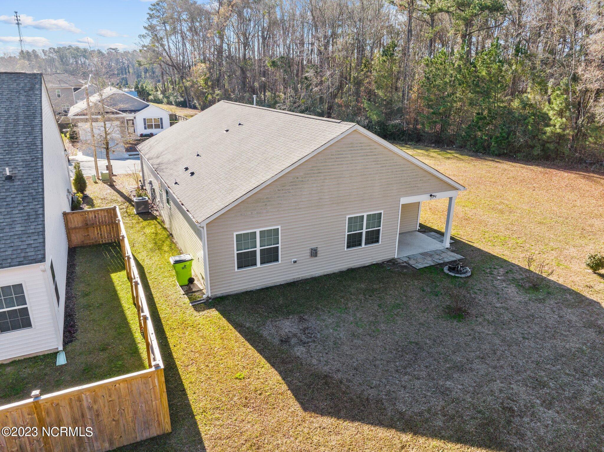 207 Frida Road New Bern, NC 28560 - Photo 40 of 47 43-web-or-mls-DJI_0004