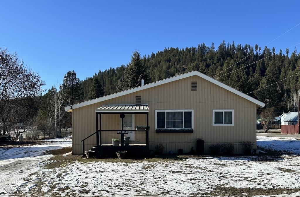 102 8th Avenue Ione, WA 99139 - Photo 1 of 19