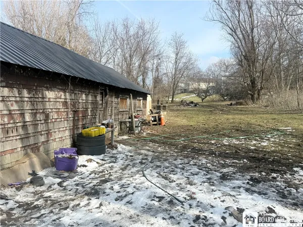 $49,900 | 9456 N Road, Pomfret, NY 14063