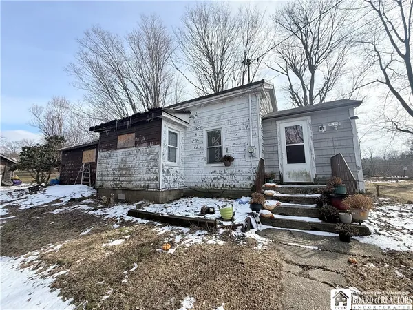 $49,900 | 9456 N Road, Pomfret, NY 14063