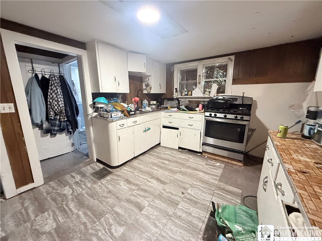 9456 N Road Pomfret, NY 14063 - Photo 3 of 16