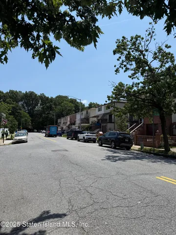 $699,000 | 94 Saybrook Street | Bulls Head