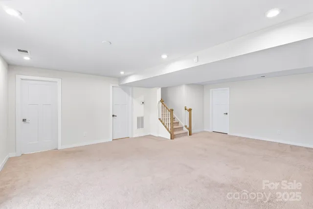 a view of empty room