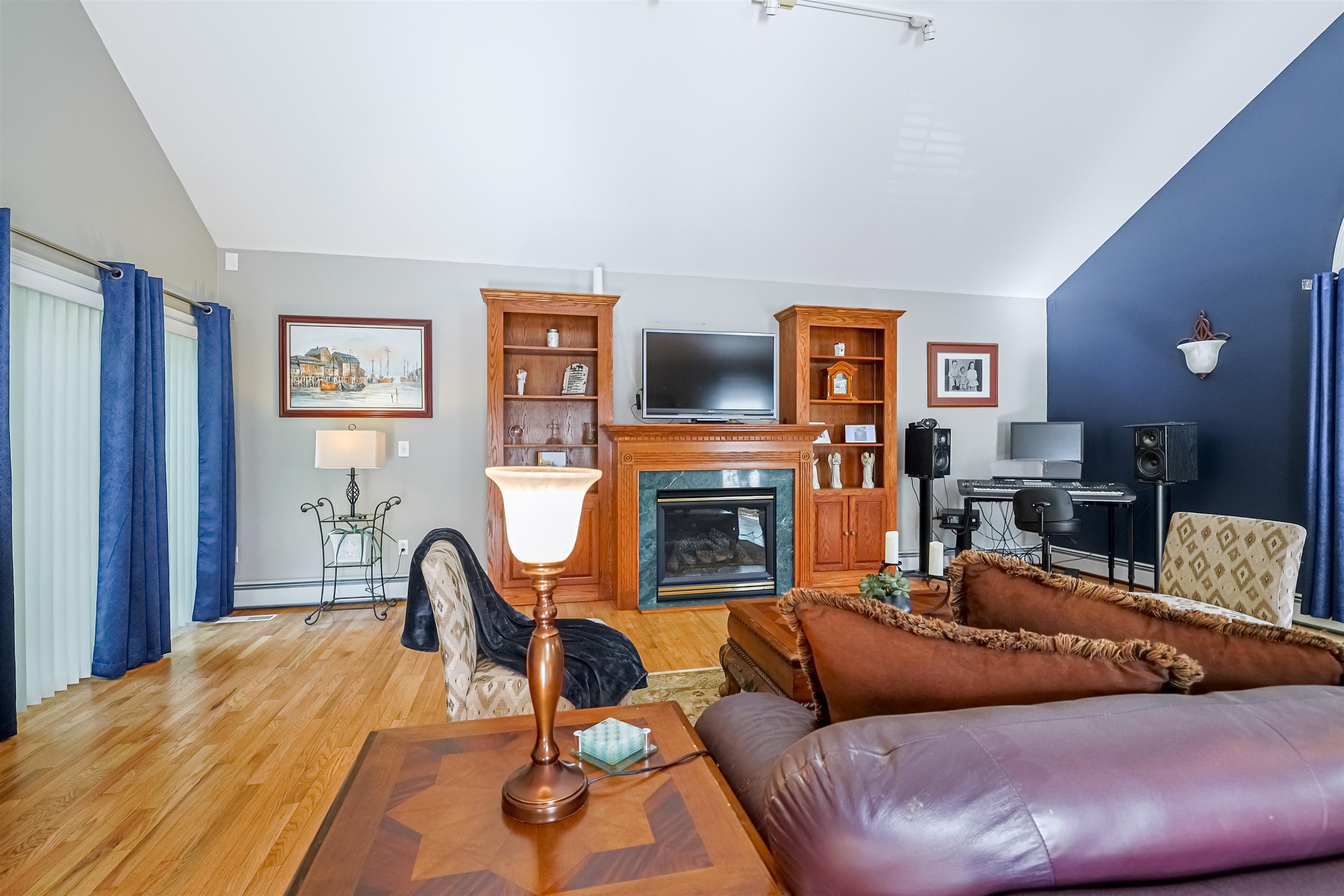 31 Merrill Road Goffstown, NH 03045 - Photo 11 of 59