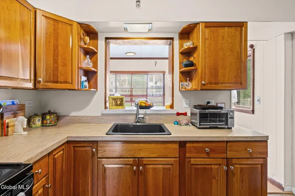 $260,000 | 181 Milner Avenue, Albany, NY 12208