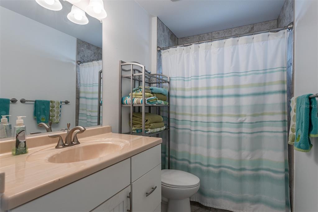 17610 Lee Avenue Redington Shores, FL 33708 - Photo 26 of 41