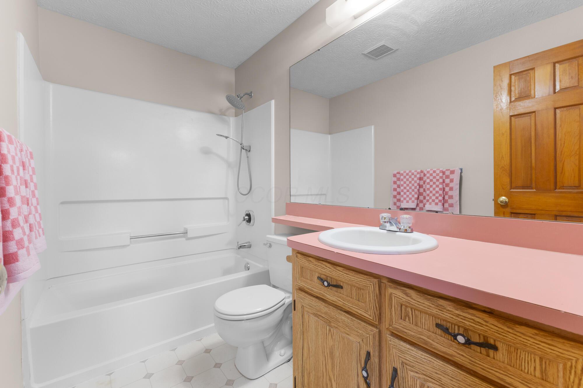5275 Harlem Road Galena, OH 43021 - Photo 12 of 26 16_16