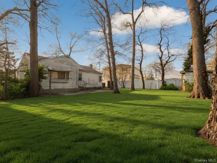 $399,000 | 17 Lake Promenade, Unit PROM, Ronkonkoma, NY 11779