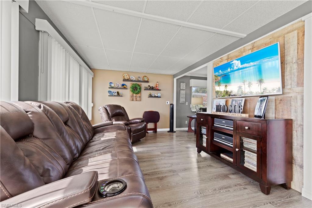 483 Riviera Boulevard West Naples, FL 34112 - Photo 3 of 20 Gallery Image 3