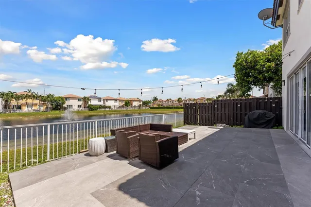 $825,000 | 7521 Northwest 113th Path, Doral, FL 33178