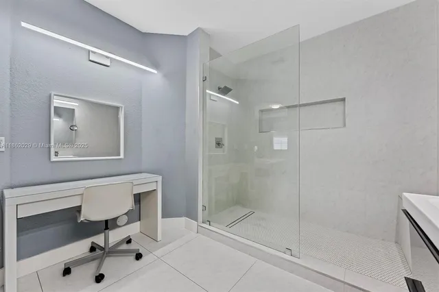 $825,000 | 7521 Northwest 113th Path, Doral, FL 33178